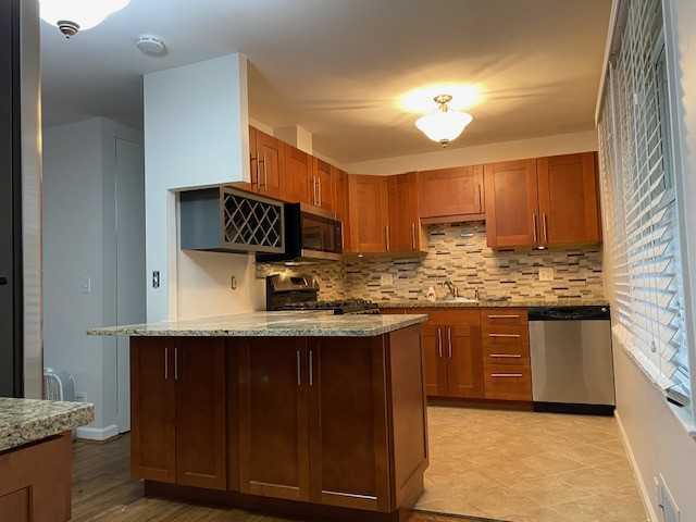 8648 Tralee Ct - Photo 3 of 18