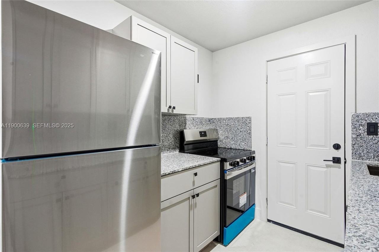 13200 Ne 7th Ave #118 - Photo 7 of 16