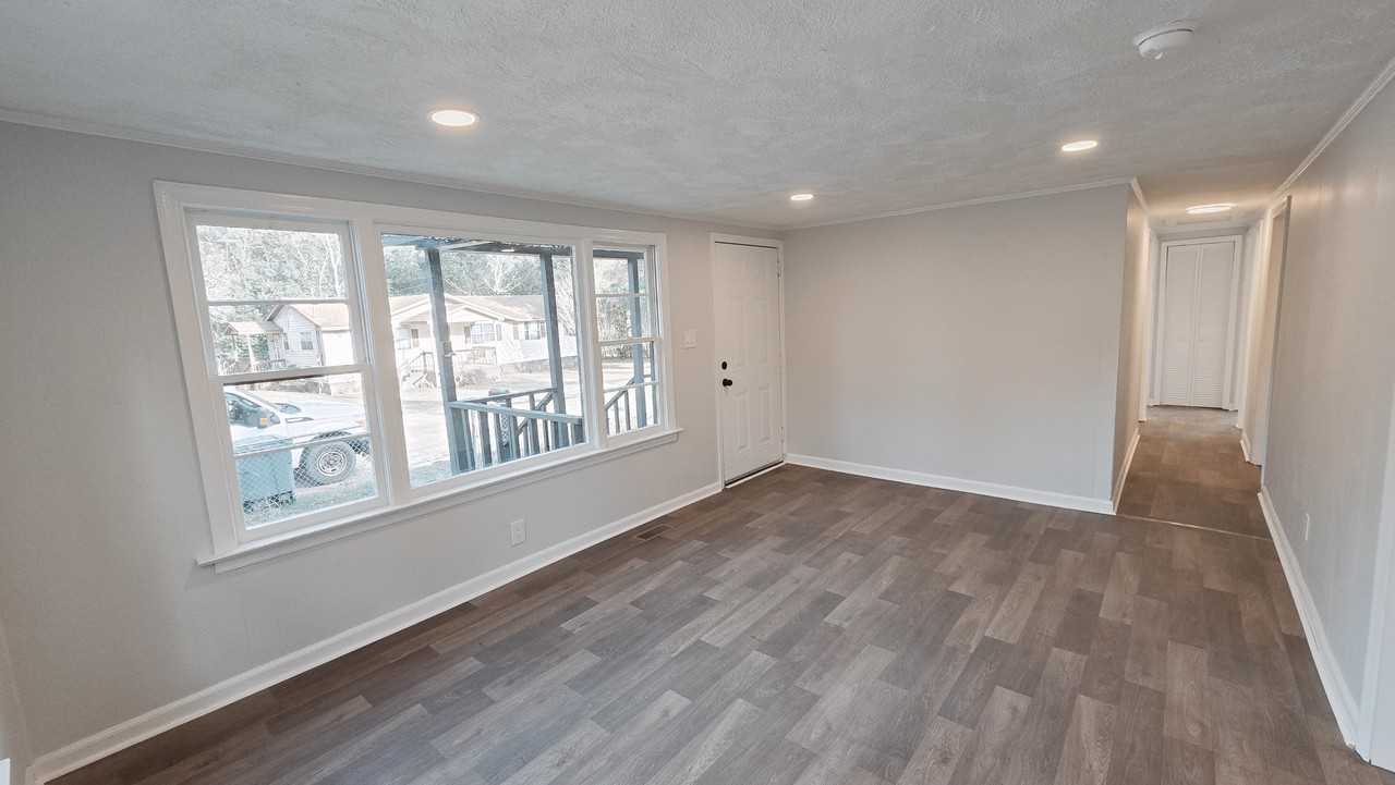 64 Spruce St - Photo 2 of 19