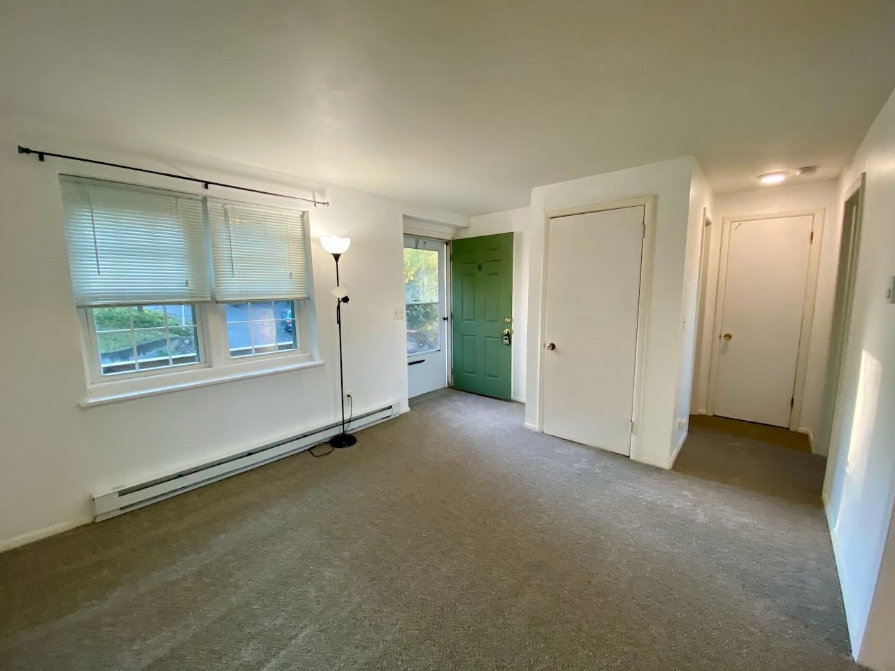 21 Old Grove St #6 - Photo 2 of 9