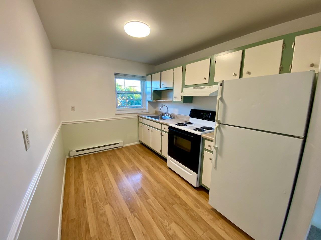 21 Old Grove St #6 - Photo 5 of 9