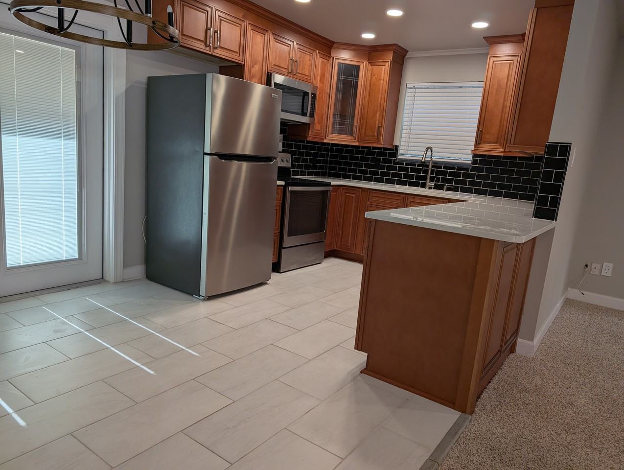 1455 Ridgedale Ct - Photo 3 of 7