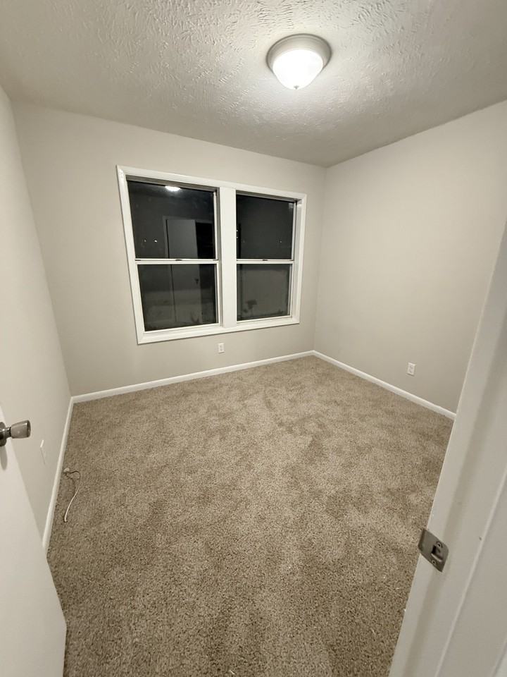 6768 Willowbrook Dr #1 - Photo 6 of 8