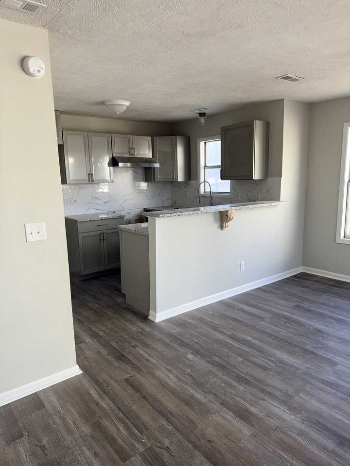 6768 Willowbrook Dr #1 - Photo 7 of 8