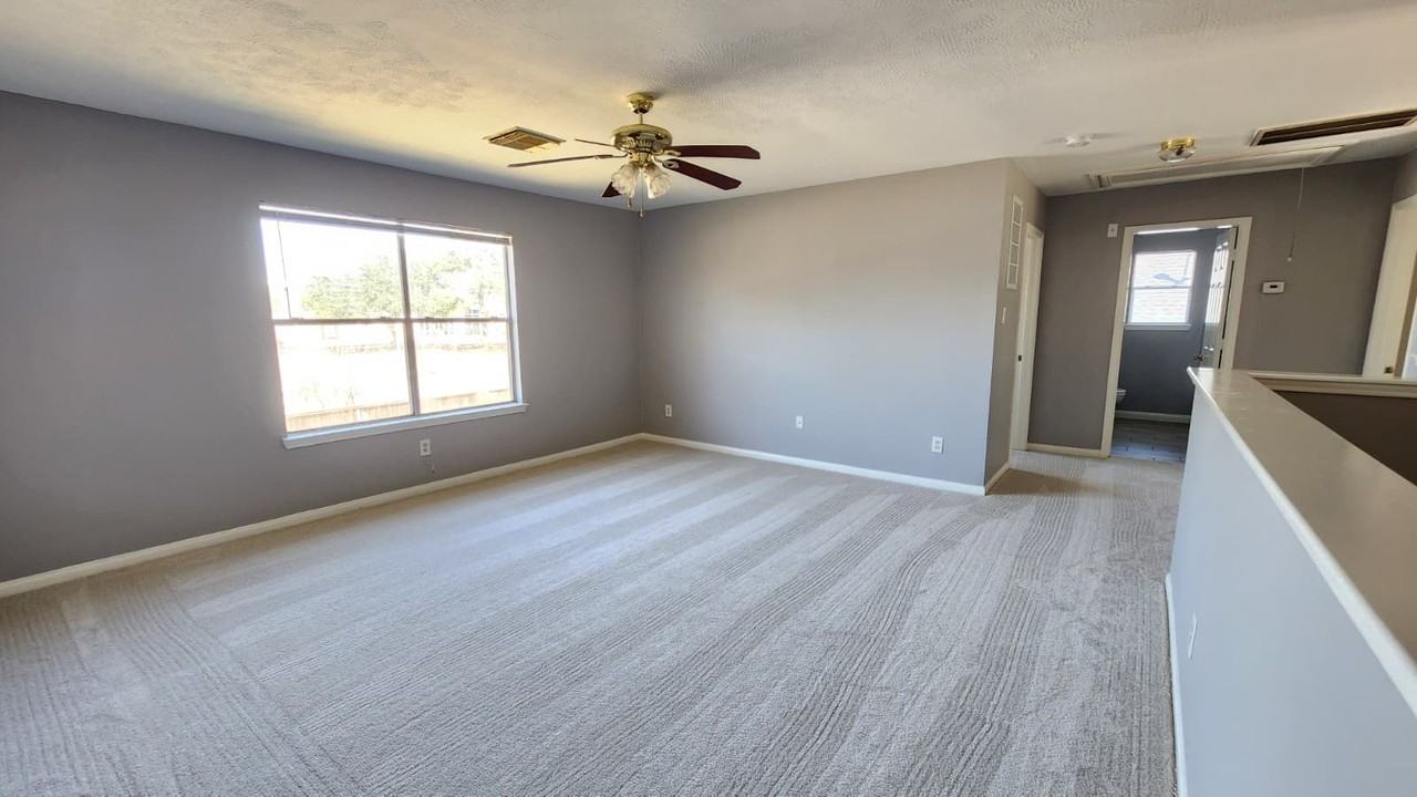 3910 Ashlee Ln - Photo 4 of 7