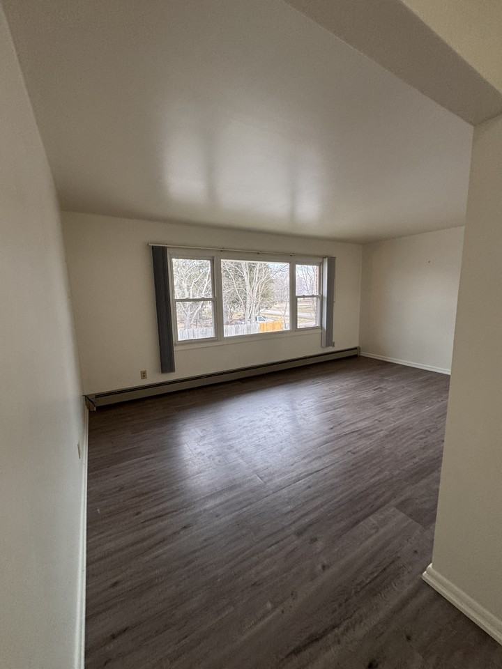 420 Telegraph St #8 - Photo 4 of 15