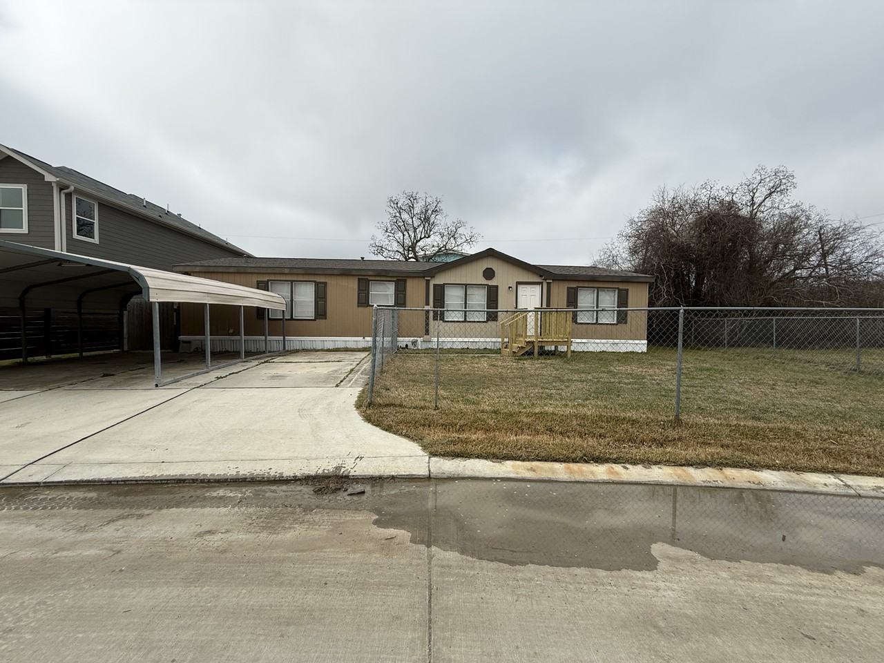 124 Egret Canal N - Photo 2 of 8