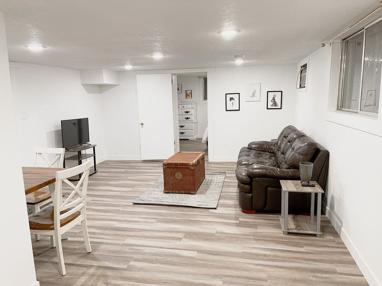 1336 23rd St #6 - Photo 3 of 16