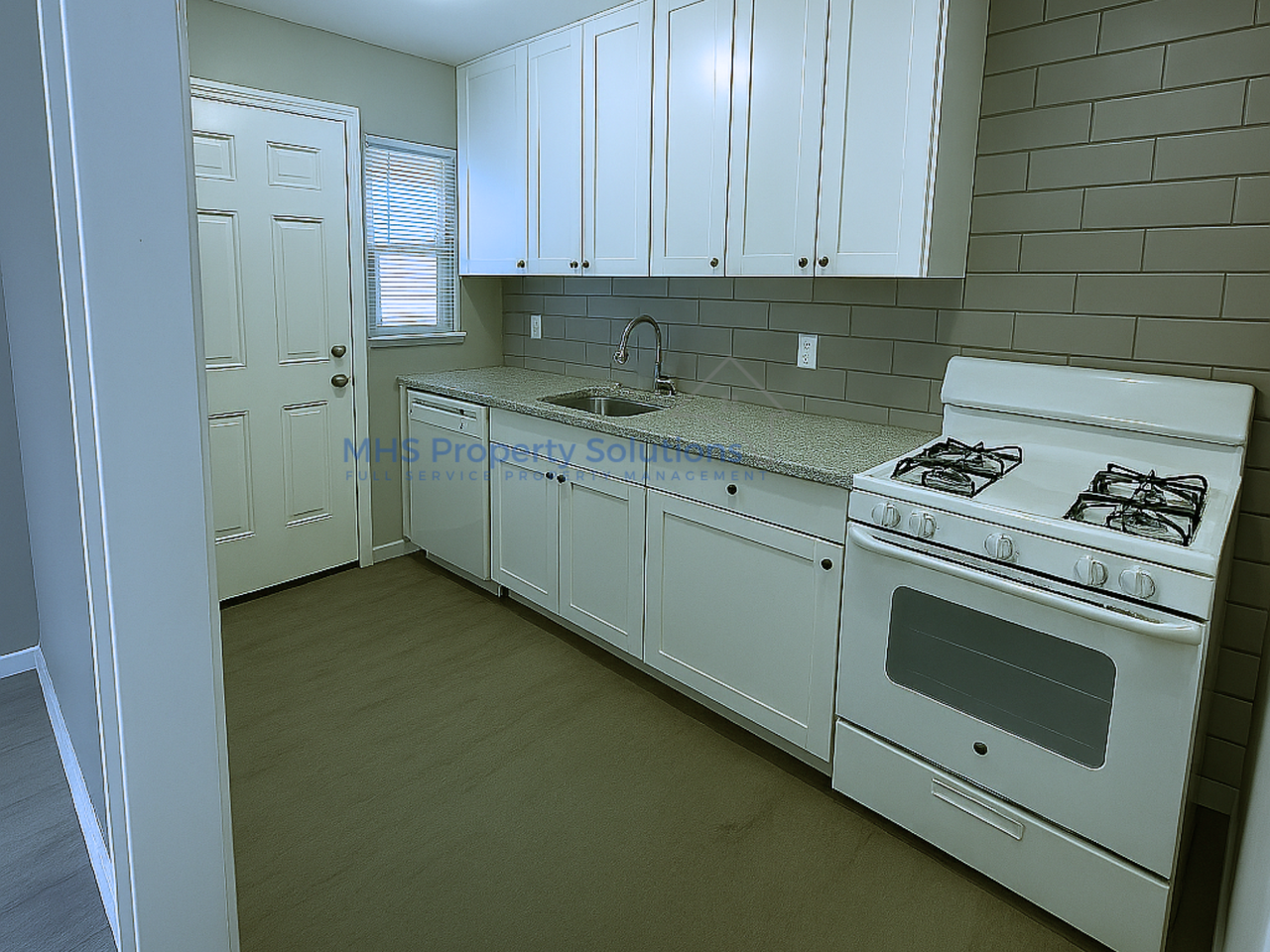 3470 Kimberly Ave - Photo 2 of 7