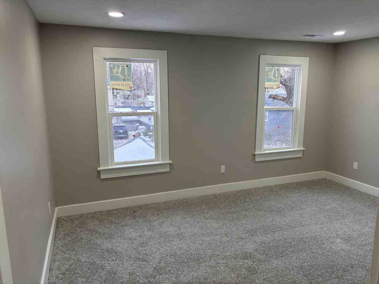 2136 Miner St #2 - Photo 4 of 13