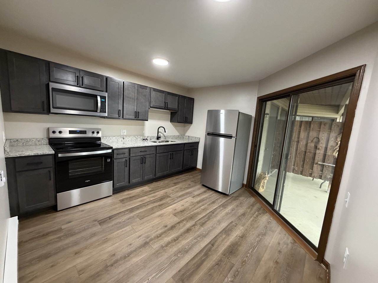 5 Lyndon Ct #5 - Photo 3 of 9