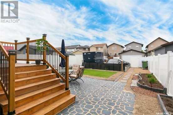 8710 Hincks Lane - Photo 3 of 36