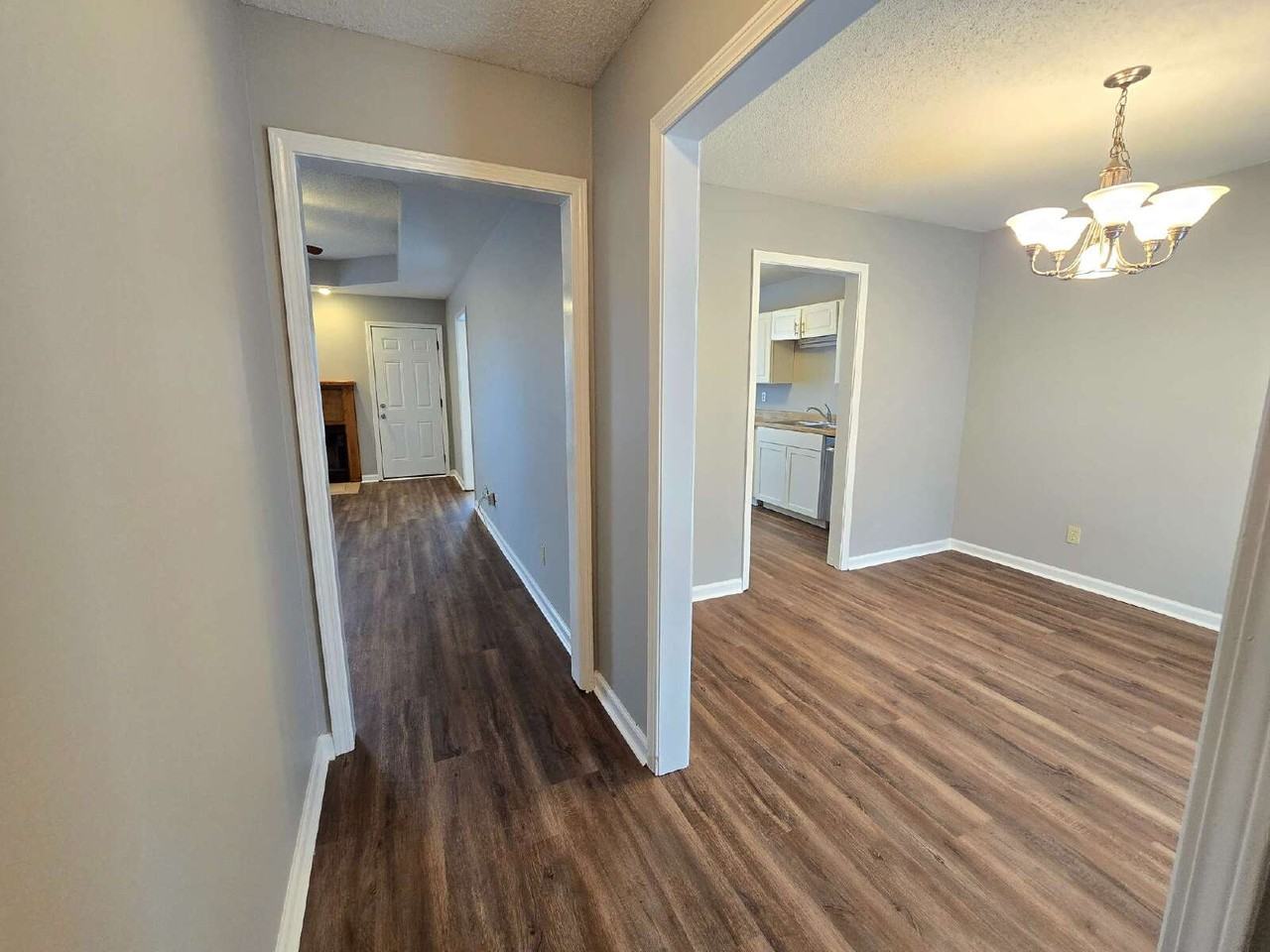 1729 Crestview Dr - Photo 2 of 15