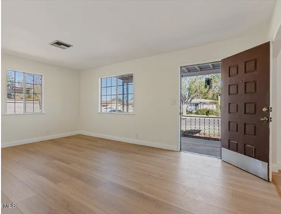 44417 12th Street West - Photo 5 of 7