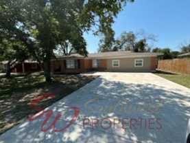 830 N Harbin Dr - Photo 1 of 1