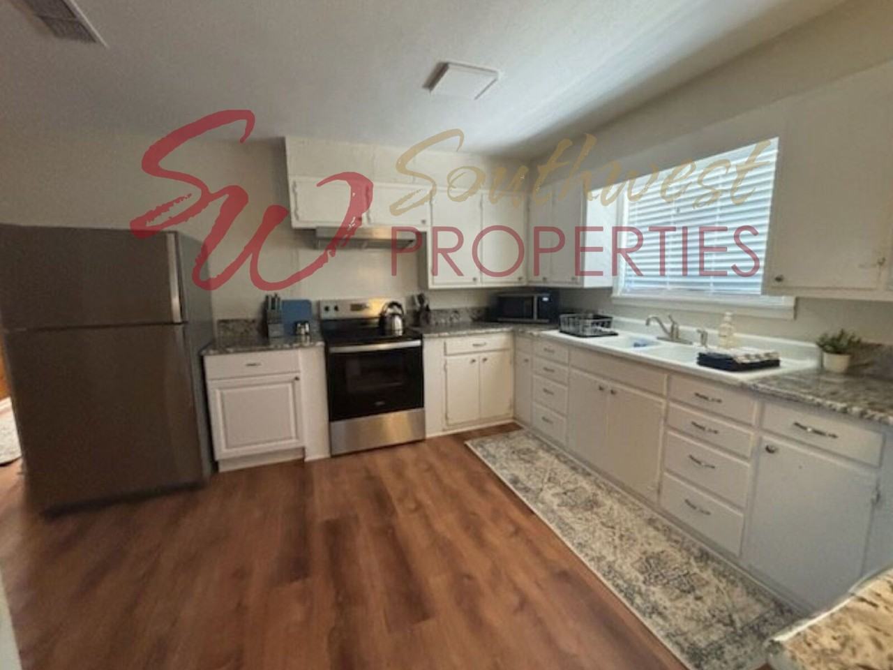 830 N Harbin Dr - Photo 4 of 27