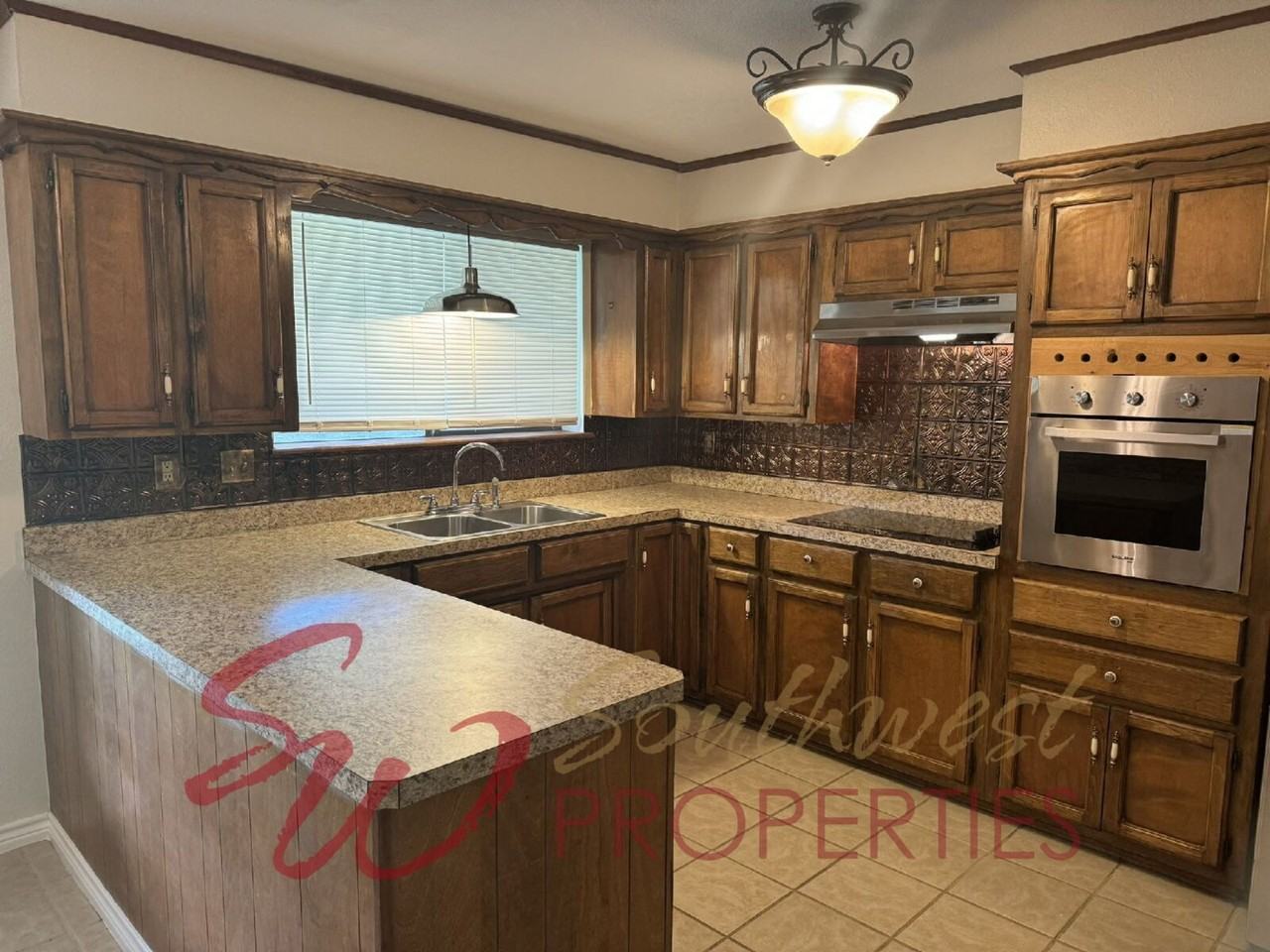 719 Diana Ln - Photo 5 of 12