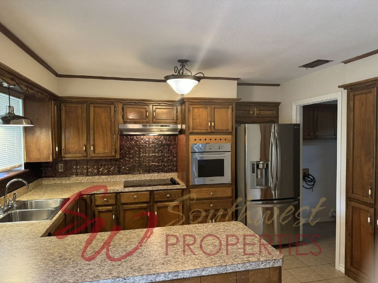 719 Diana Ln - Photo 6 of 12