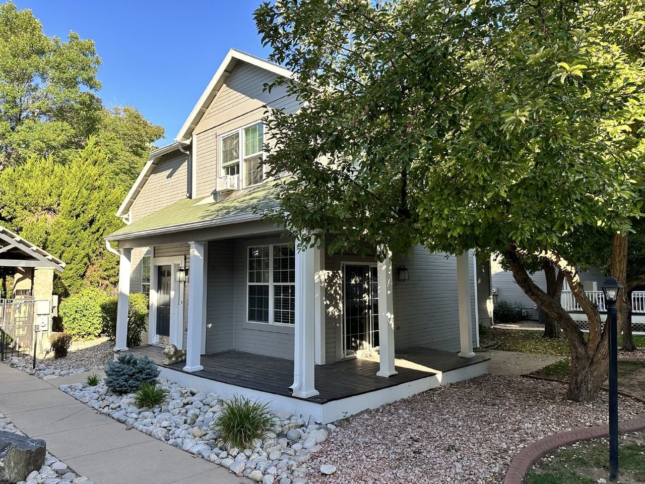 2080 S Josephine St Unit 1 - Photo 2 of 34