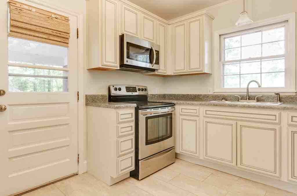 827 Glendora Dr - Photo 7 of 25