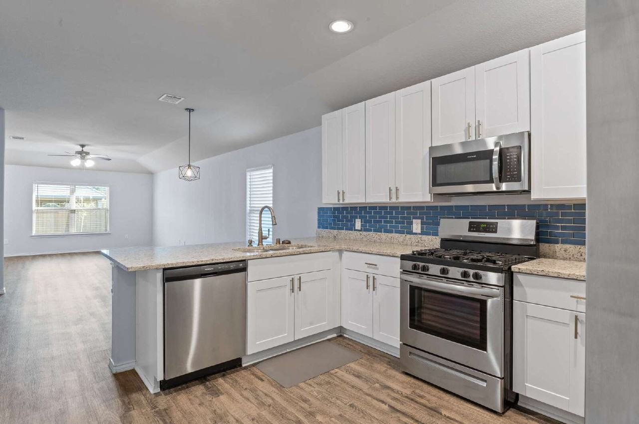 2024 Cedar Tree Ct - Photo 3 of 20