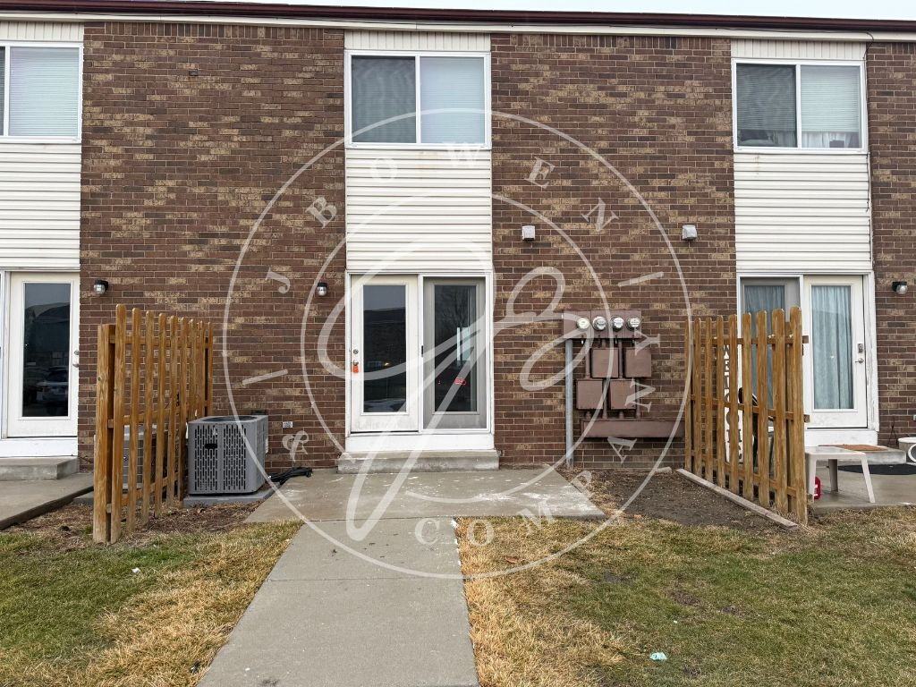 7373 Ayers Rd - Photo 2 of 10