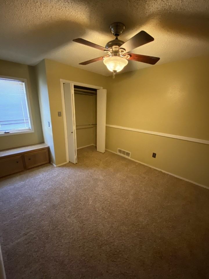 6818 Huron Ave - Photo 7 of 11