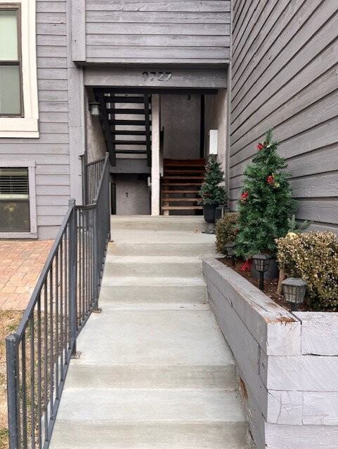 9727 E Peakview Ave - Photo 2 of 21