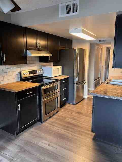 9727 E Peakview Ave - Photo 4 of 21