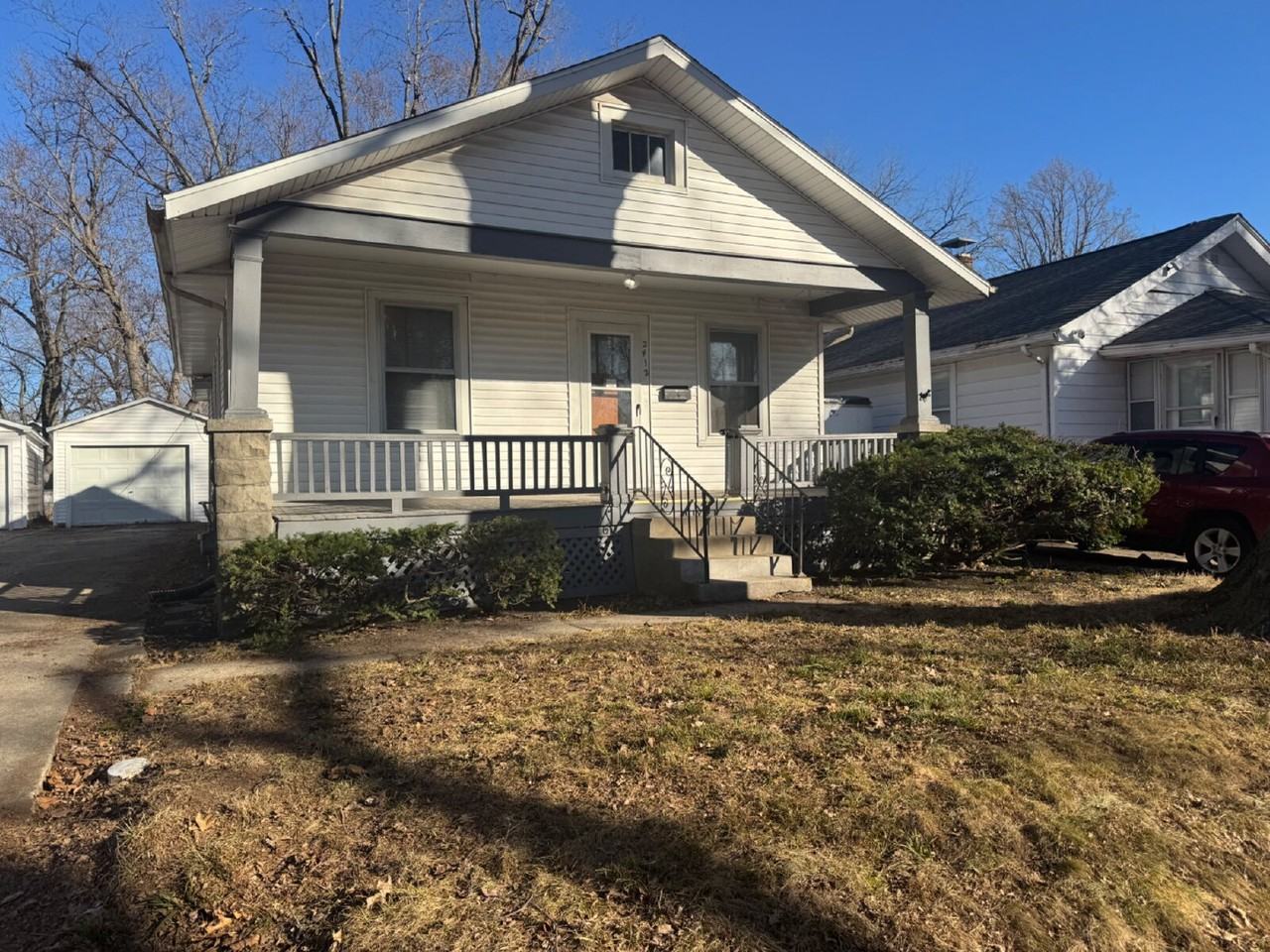 2412 Holmes Ave - Photo 5 of 11