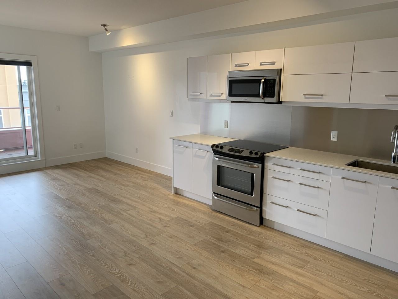 411 404 Avenue C S - Photo 2 of 15