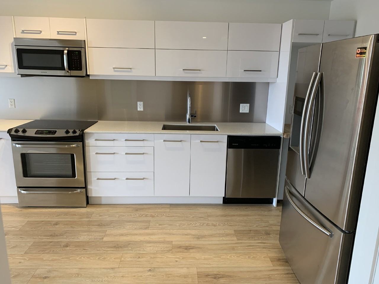 411 404 Avenue C S - Photo 3 of 15