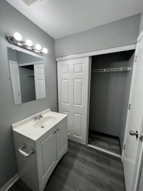 401 Smith St Apt B13 - Photo 7 of 12