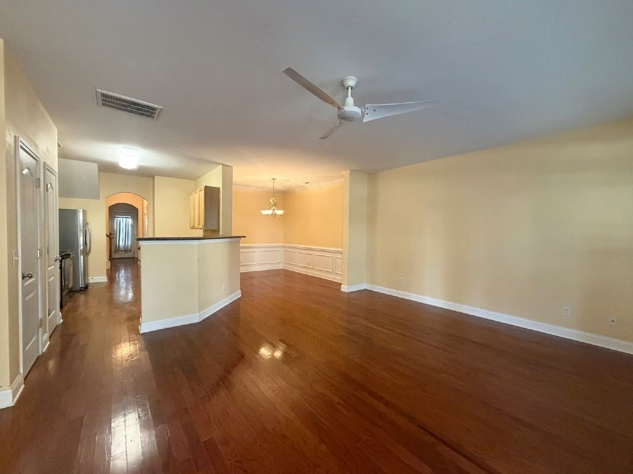 140 Heritage Pkwy - Photo 2 of 14