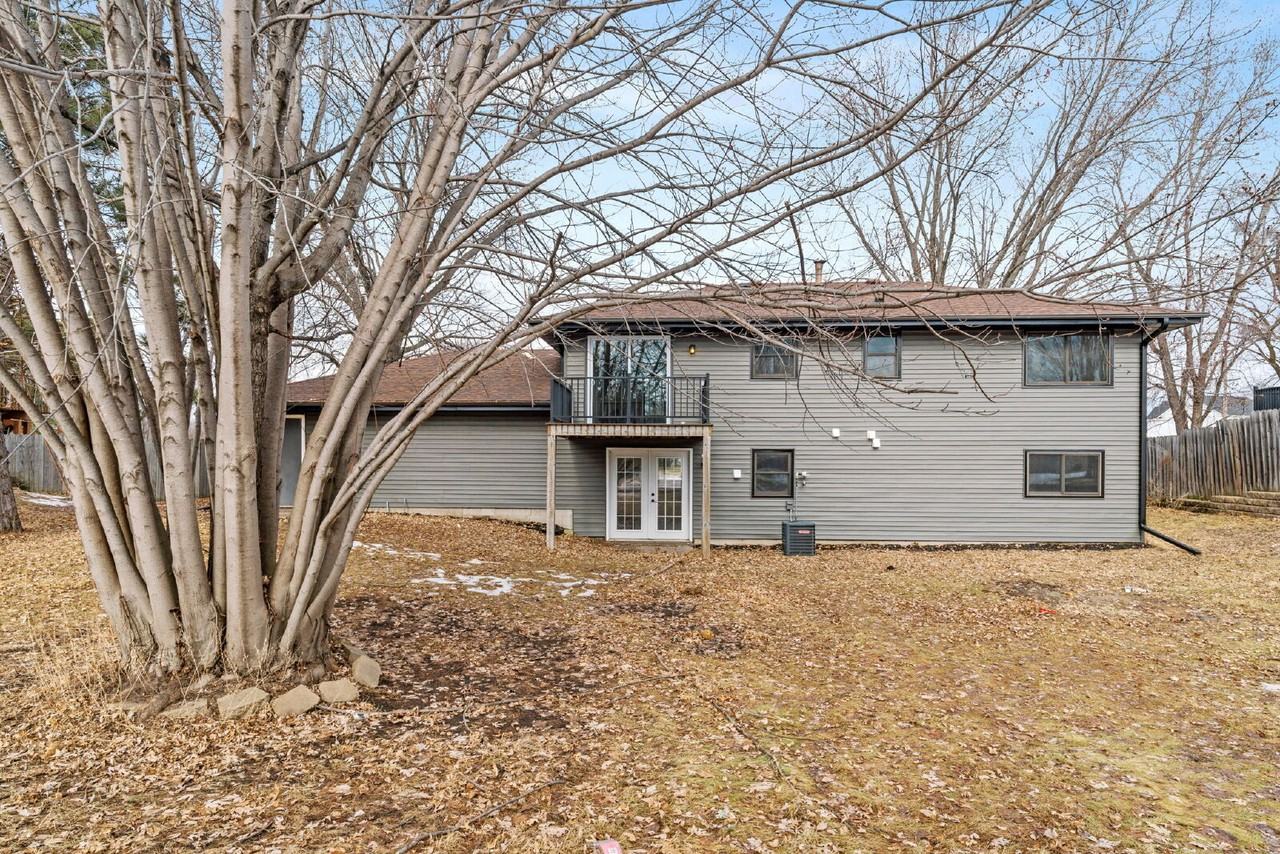 634 Main St - Photo 6 of 48