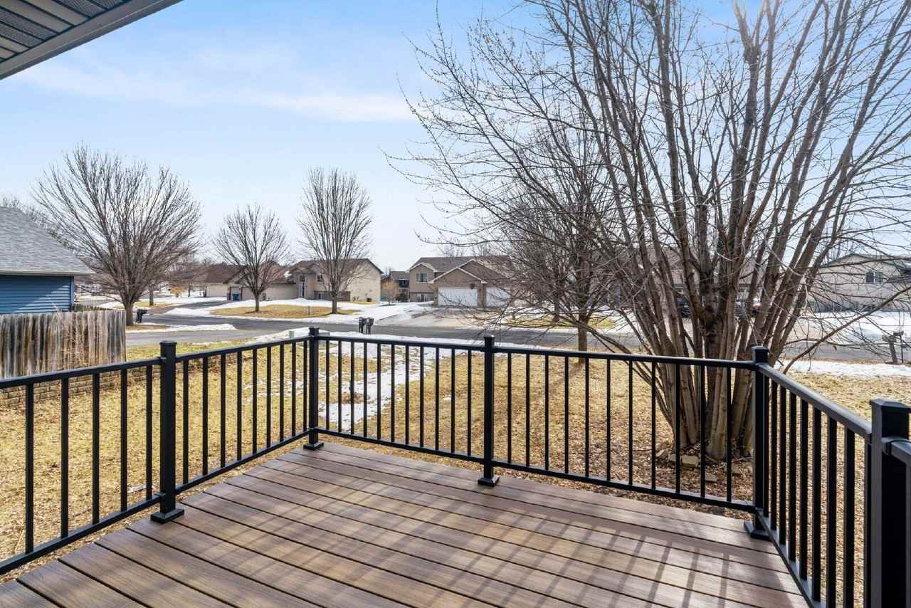 634 Main St - Photo 7 of 48