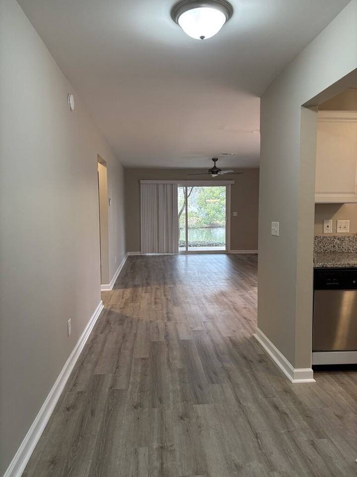8483 Yadkin Cir #D - Photo 5 of 33