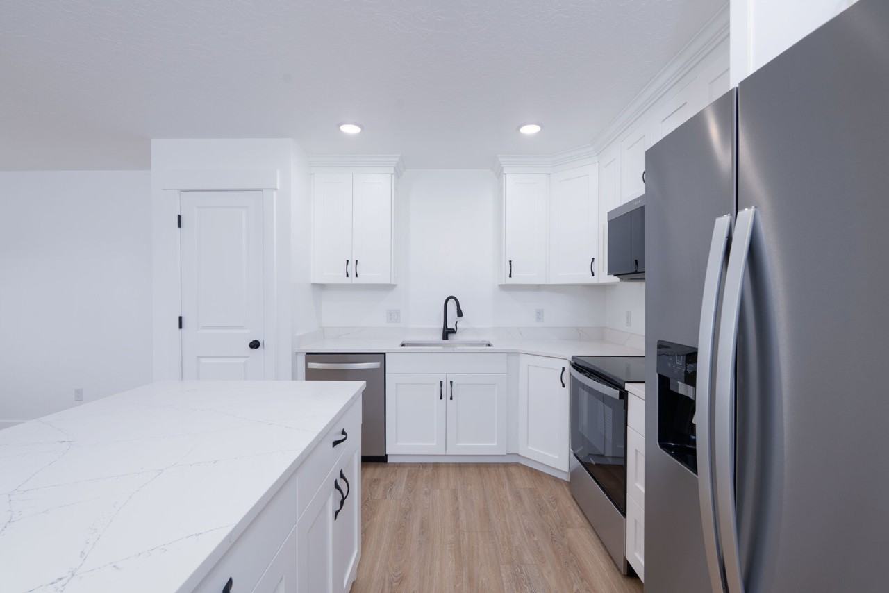 1550 W Partridge Dr - Photo 4 of 14