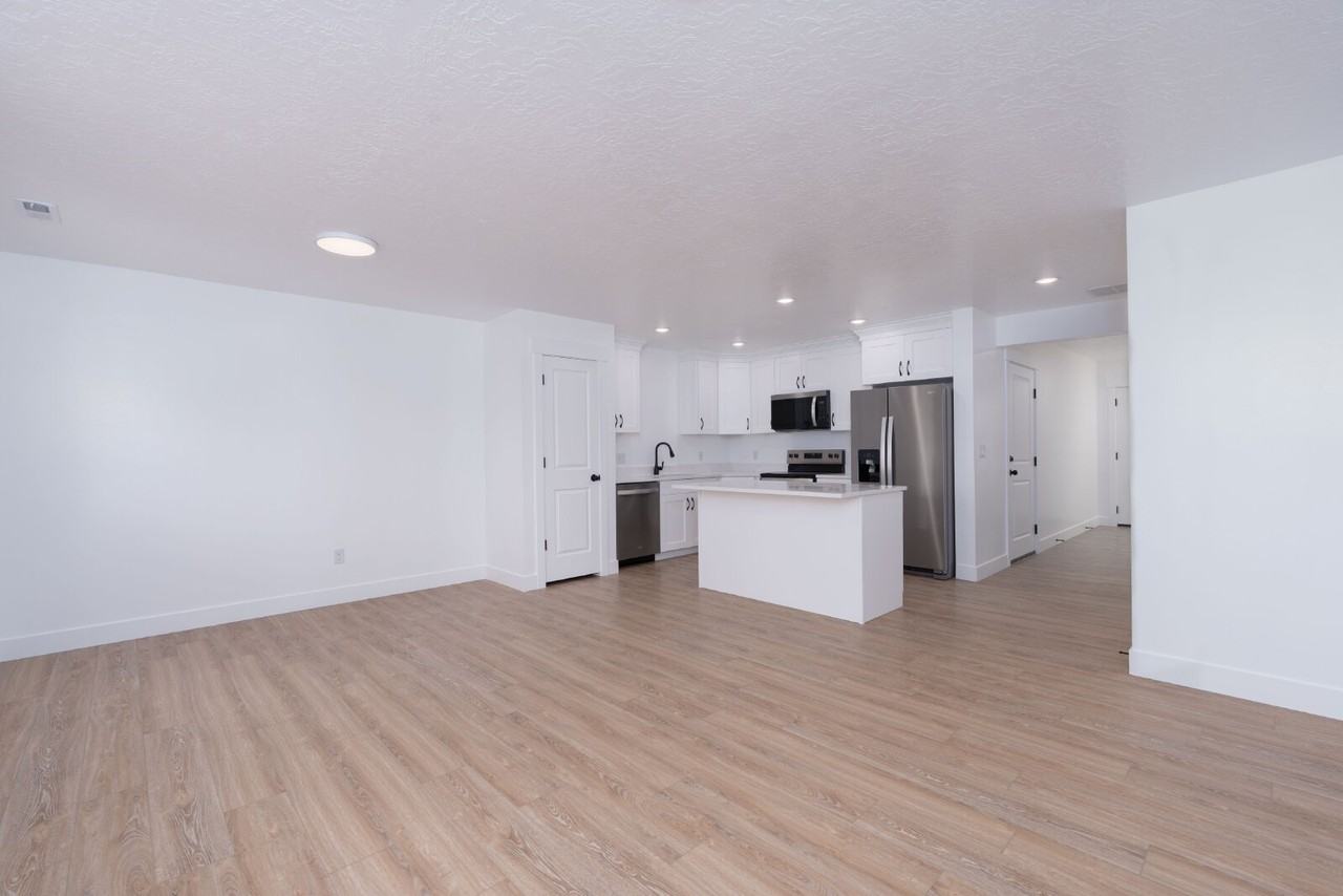 1550 W Partridge Dr - Photo 7 of 14