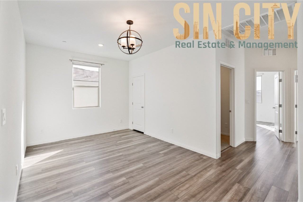 11828 Black Canary Ave - Photo 4 of 16