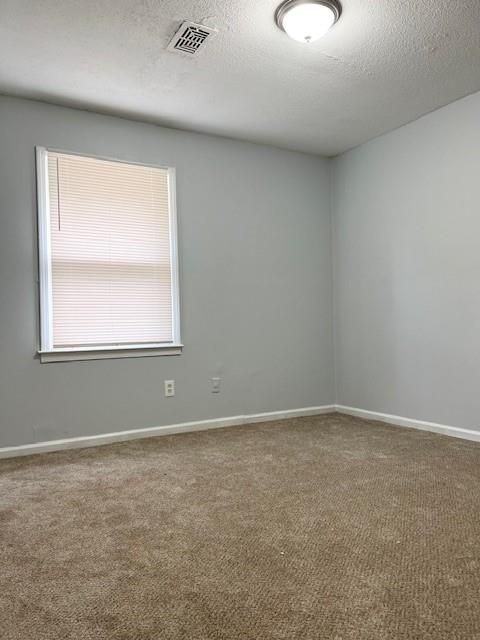 845 White Oak Ct - Photo 3 of 18