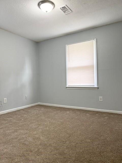 845 White Oak Ct - Photo 4 of 18