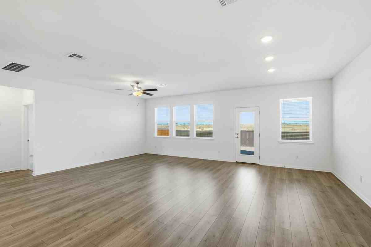 413 Doodle Ln - Photo 2 of 20