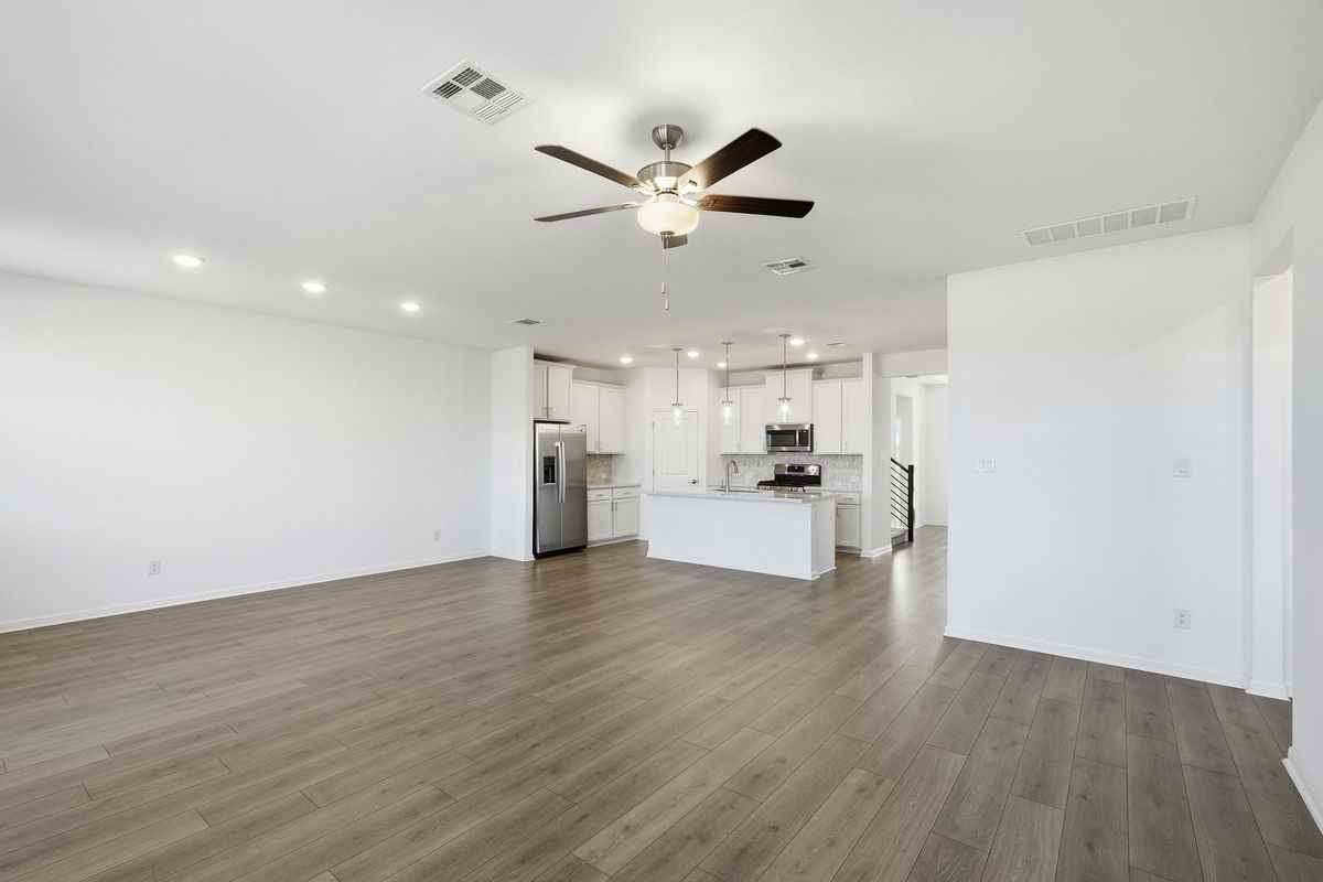 413 Doodle Ln - Photo 4 of 20