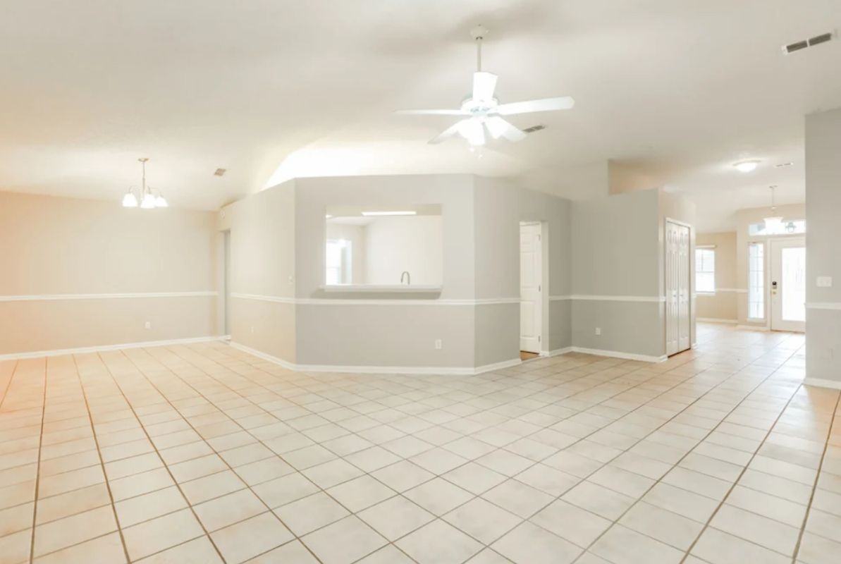 5667 Plum Hollow Dr W - Photo 2 of 10