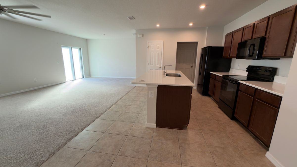 3341 Madison Square Ln - Photo 3 of 15