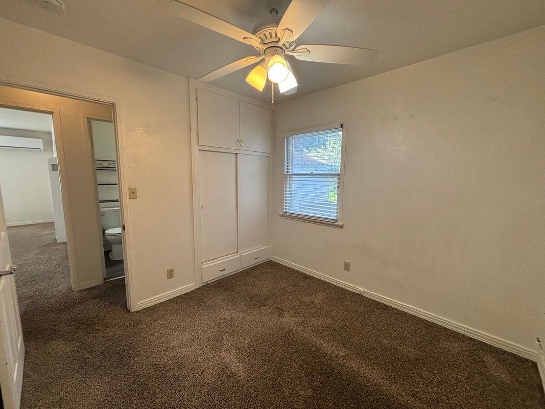 5093 Olivewood Ave - Photo 6 of 12