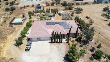 featured image of 7438 Woodcliff Rd