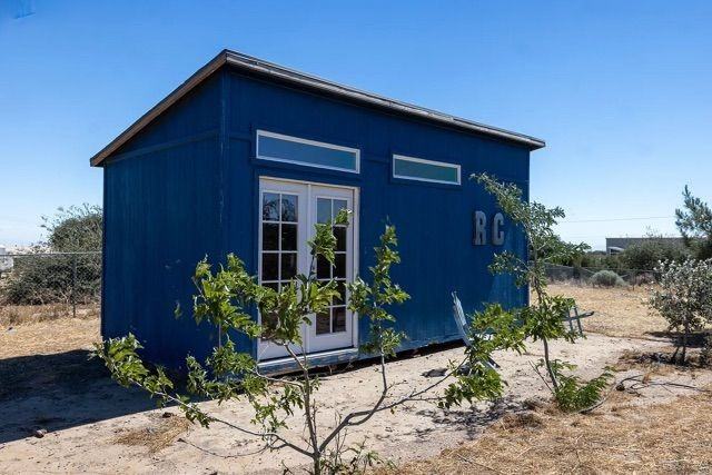 7438 Woodcliff Rd - Photo 4 of 37