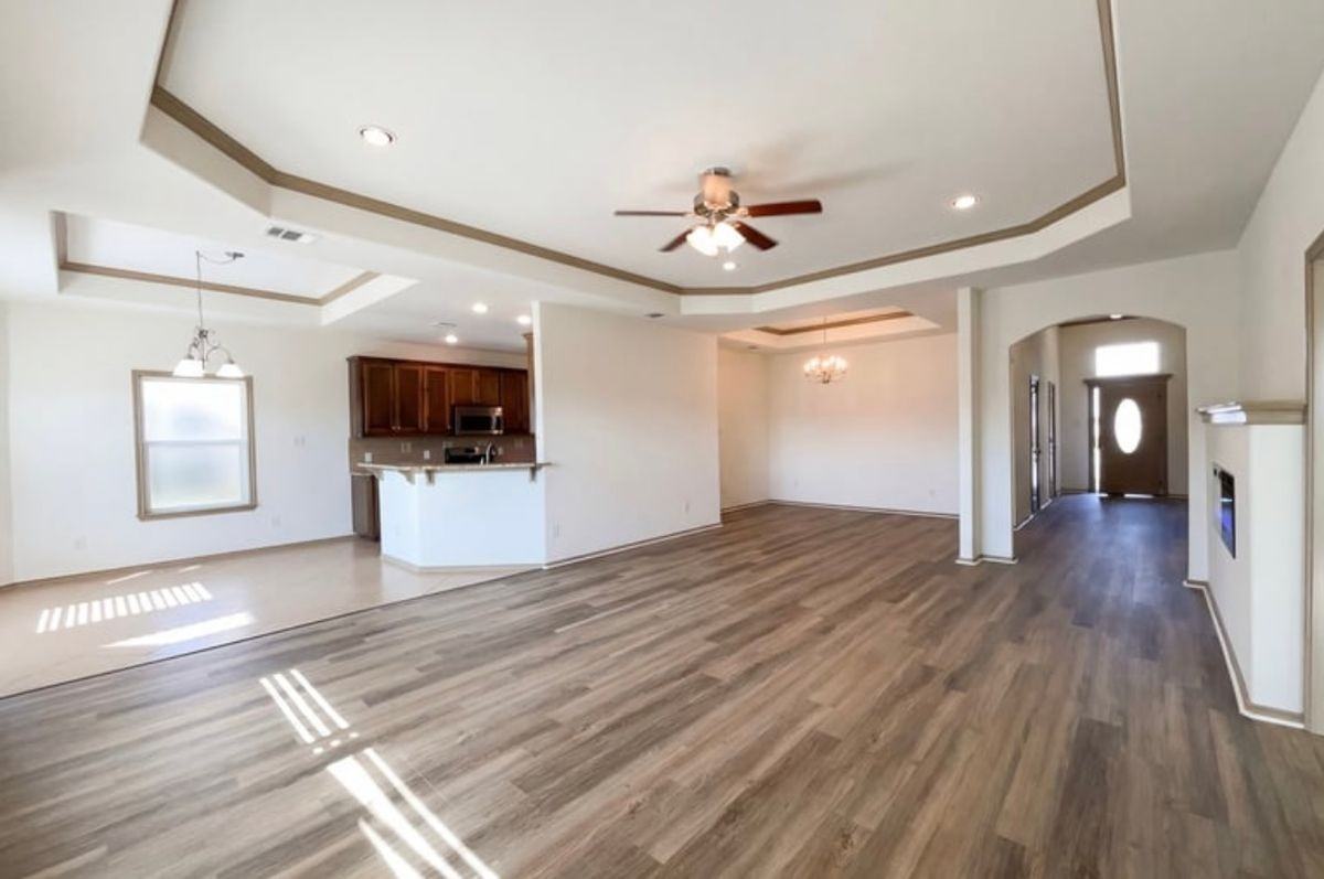 1001 Estival Dr - Photo 4 of 12